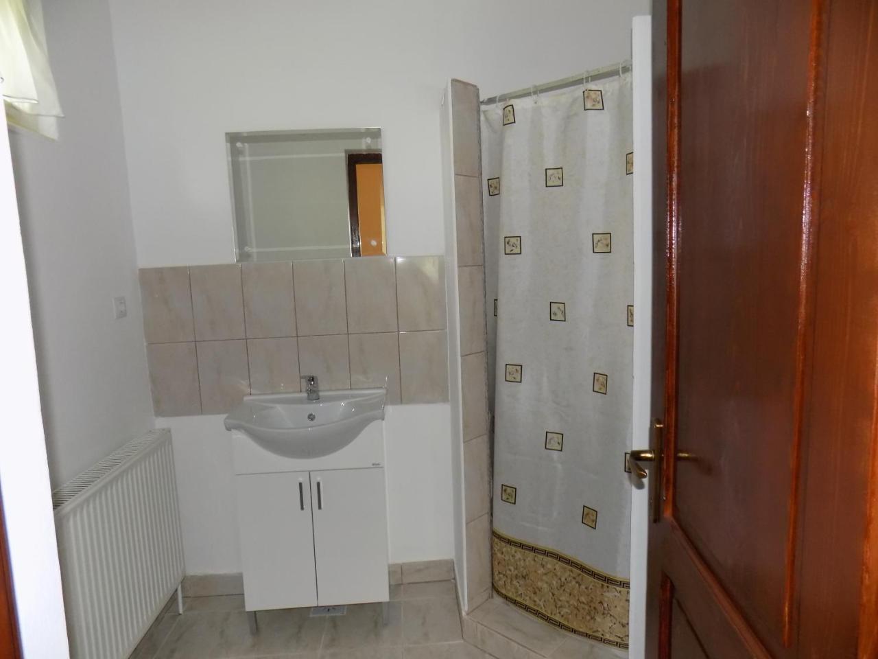 Casa De Vacanta Zsenik Vendeghaz سوفاتا المظهر الخارجي الصورة