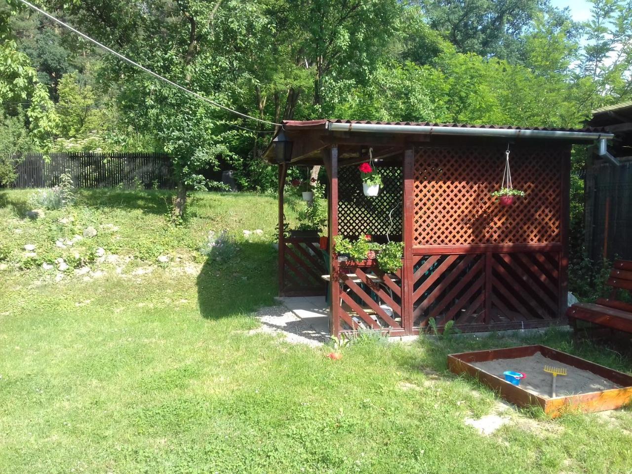 Casa De Vacanta Zsenik Vendeghaz سوفاتا المظهر الخارجي الصورة